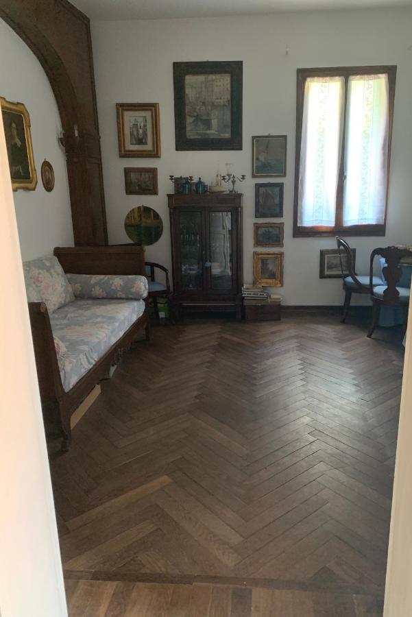 Вилла Dimora Castiglioni Венеция-Лидо Экстерьер фото